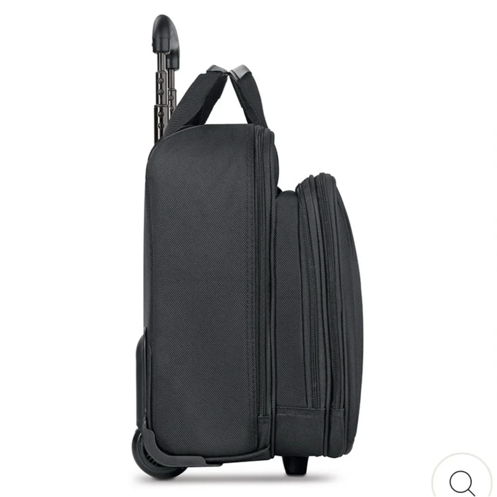 Solo NY Bryant rolling case; never used - Picture 2 of 9